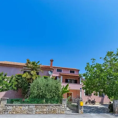 Elda Apartment Porec Exterior photo